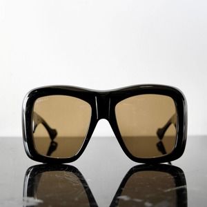 GUCCI Oversized Square Sunglasses